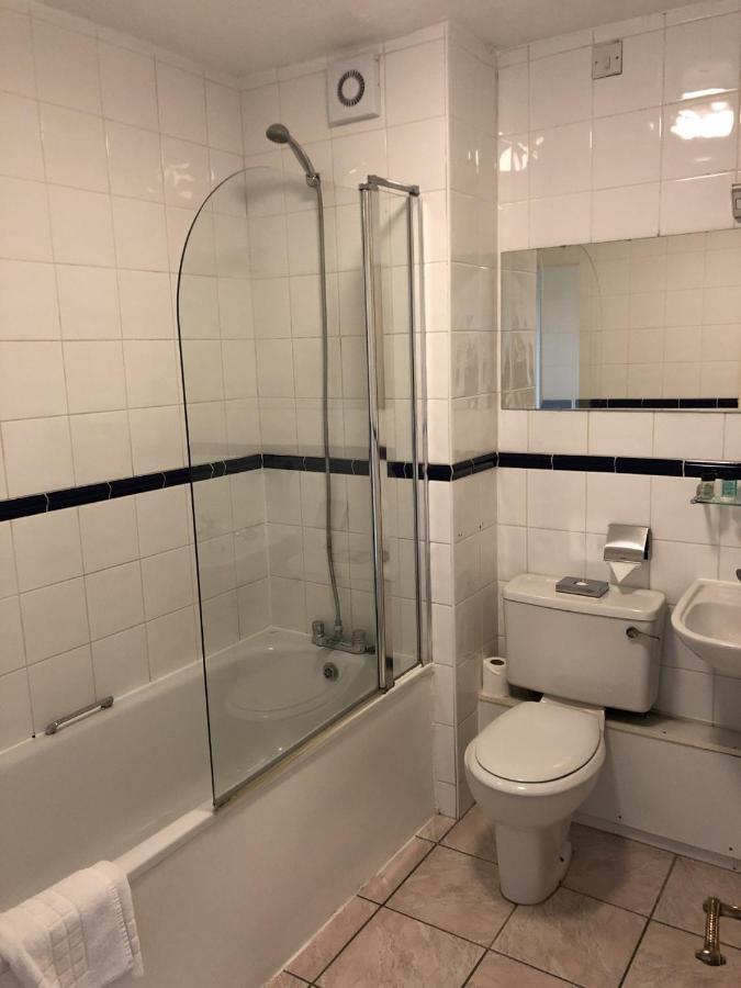 Stafford South Hatherton Hotel Penkridge Luaran gambar
